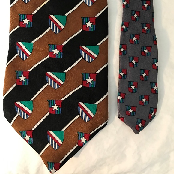 OSCAR DE LA RENTA SHEILDS & STRIPES NECK TIE - Picture 4 of 7